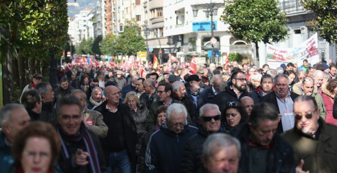 Las pensiones mejoran con la movilización y sufren recortes con el PSOE