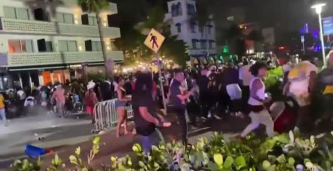 Hordas de turistas desafían el toque de queda en Miami Beach