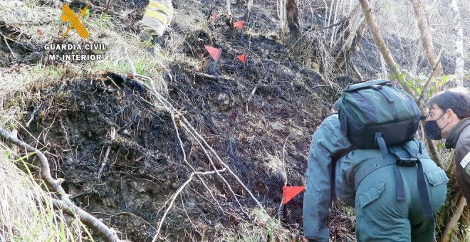 Investigan a una pareja de 51 y 37 años como presuntos autores de un incendio forestal en Cabuérniga