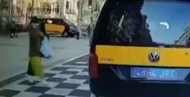 Dan de alta a la señora atropellada por un patinete en Barcelona