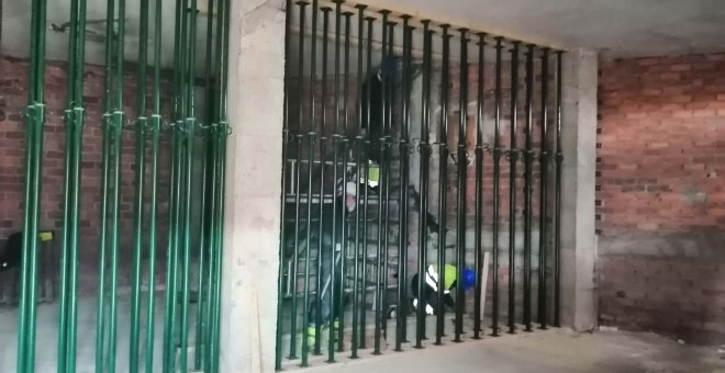 "Nos acostamos cada día con el miedo de que el edificio se nos caiga encima"