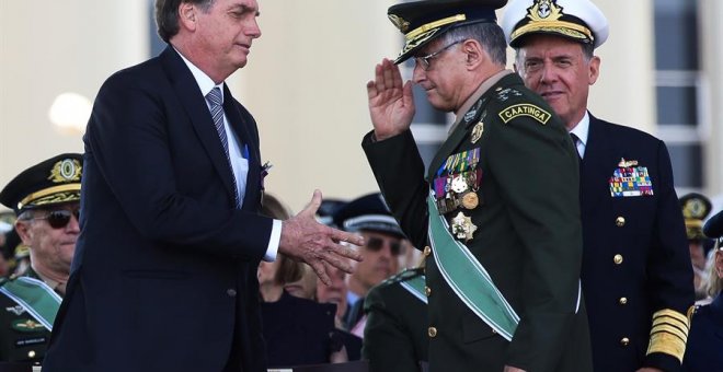 Bolsonaro prosigue su purga y cambia a los jefes de las Fuerzas Armadas