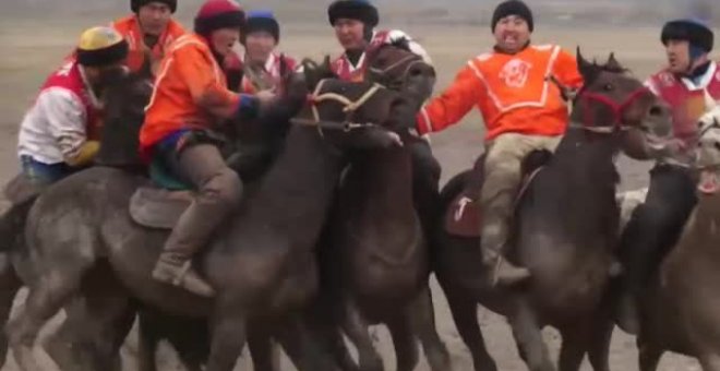 Uno de los deportes más macabros del mundo se juega con el cadáver de una cabra