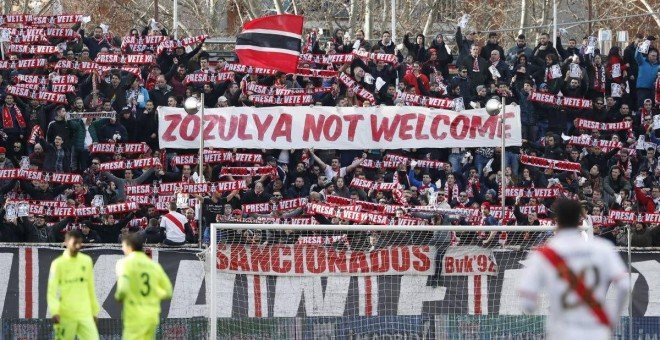 "Zozulia eres un nazi": primera vez que se suspende un partido de la Liga por insultos a un jugador