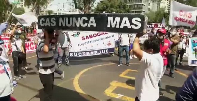 Sanitarios de Perú demandan más recursos y mejores condiciones para luchar contra el Covid