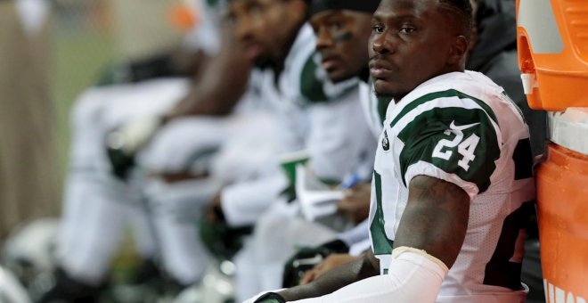 Un exjugador de la NFL se suicida tras matar a cinco personas en EEUU