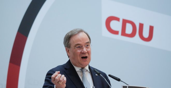 La CDU de Merkel respalda la candidatura del centrista Laschet