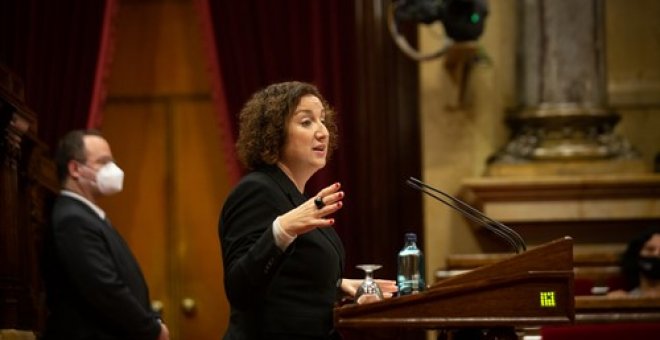 Alícia Romero: "La gobernabilidad de Catalunya no debería depender de la CUP, es un partido desestabilizador"