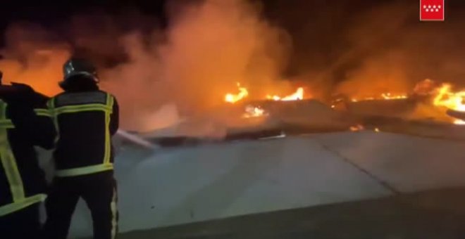 Controlado el incendio que se originó ayer por la tarde en unas naves industriales en Seseña