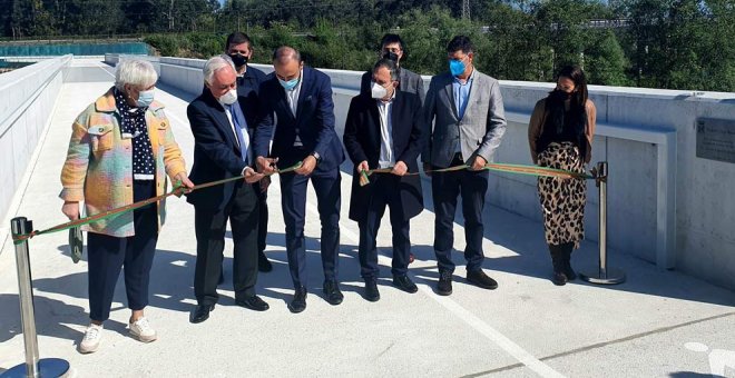 Se inaugura la pasarela peatonal y ciclable sobre el Saja-Besaya