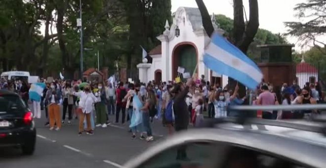 Protesta en Argentina contra el cierre de los colegios