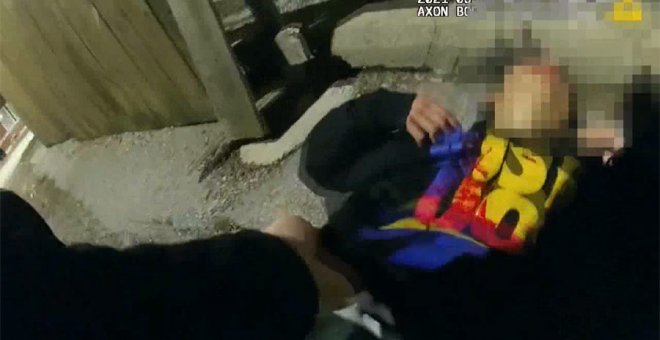 El vídeo de un policía matando a un niño latino que tenía las manos en alto vuelve a elevar la tensión en EEUU