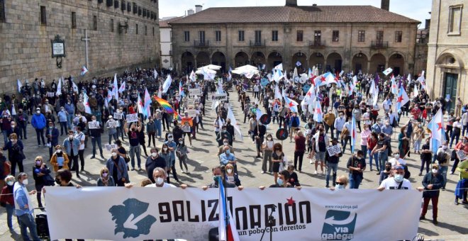 Una multitudinaria manifestación en Santiago reivindica a Galicia como nación con "derecho a decidir por sí misma"