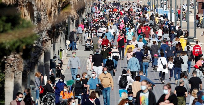 La población de España se redujo en 106.000 habitantes en 2020, el primer año de la pandemia