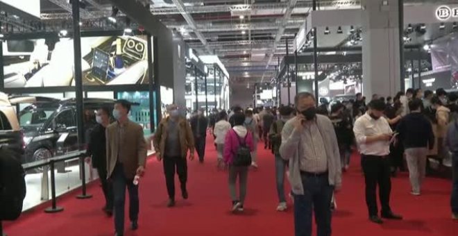Feria de coches eléctricos en Shanghái para un mundo sin petróleo