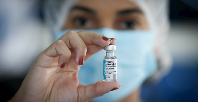 La UE prepara una demanda contra AstraZeneca por el déficit de vacunas y descarta adquirir 100 millones de dosis