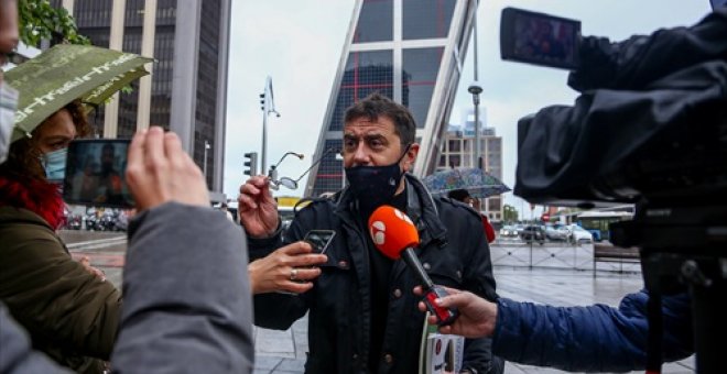 Monedero ratifica en el juzgado su opinión sobre las propuestas "antidemocráticas" de Vox respecto a los migrantes