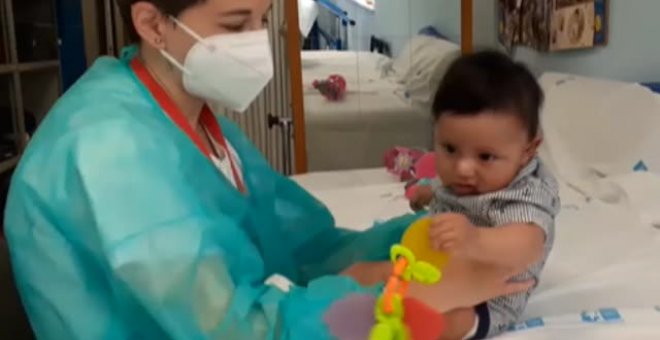Operan en Madrid a un bebé de dos meses de un trombo cerebral