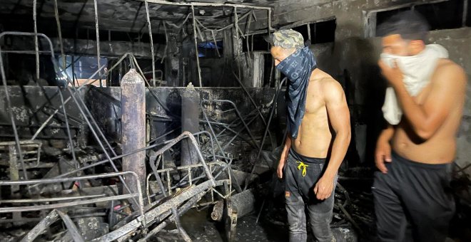 Al menos 82 muertos en el incendio de un hospital para pacientes de covid en Irak
