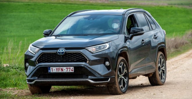 Toyota RAV4 Plug-in híbrido enchufable, a prueba: ¿mejor que el híbrido normal?