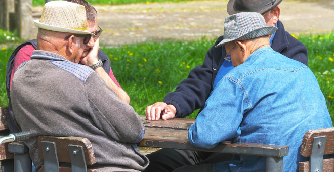 La pensión media de jubilación alcanza los 1.263 en abril en Cantabria