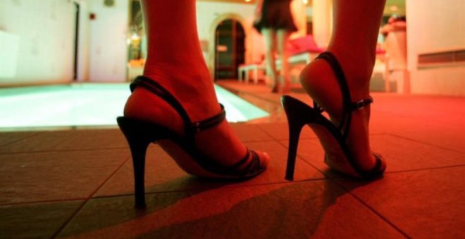 Cuatro detenidos que formaban parte de una organización criminal dedicada a prostituir mujeres en un club de alterne de Santander