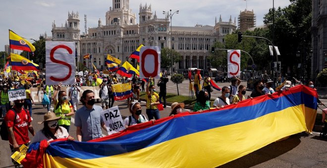 Miles de colombianos se manifiestan en Madrid contra la represión del Gobierno de su país en las protestas