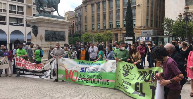 Protestes arreu del territori contra l'"allau" de projectes de renovables i el model