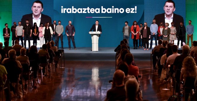 Arnaldo Otegi: "A la ultraderecha se la combate en la batalla de las ideas y ofertando una alternativa creíble"