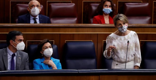 Yolanda Díaz, al PP: "Los españoles recuerdan sus viernes negros con recortes a las pensiones, desahucios y dolor"