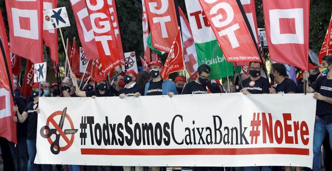El PSOE busca el respaldo del Congreso para limitar los sueldos de la banca