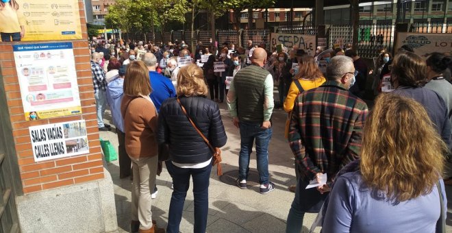 Los movimientos vecinales de Xixón y Uviéu unen fuerzas para movilizarse por la sanidad pública