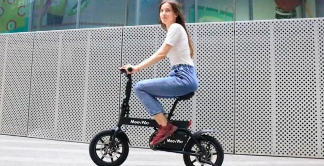 Si la ley lo permite, este patinete / bicicleta eléctrica sin pedales será un éxito en Carrefour