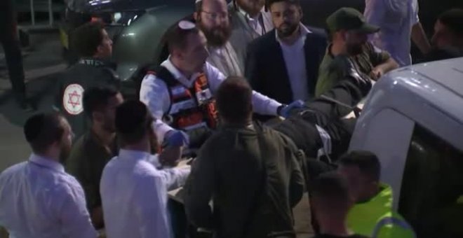 Dos muertos y más de 160 heridos al derrumbarse una grada en Cisjordania