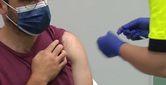 La vacunación continúa acelerándose a un ritmo cada vez más alto