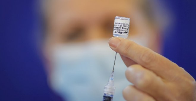 El Congreso recomienda una mayor transparencia en la adquisición de vacunas contra la covid