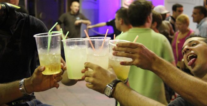 La Policía de Santander formula 16 denuncias por consumo de alcohol en la calle