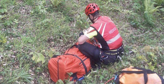 Rescatado en helicóptero un senderista de 51 años que se desmayó mientras realizaba el Camino Lebaniego