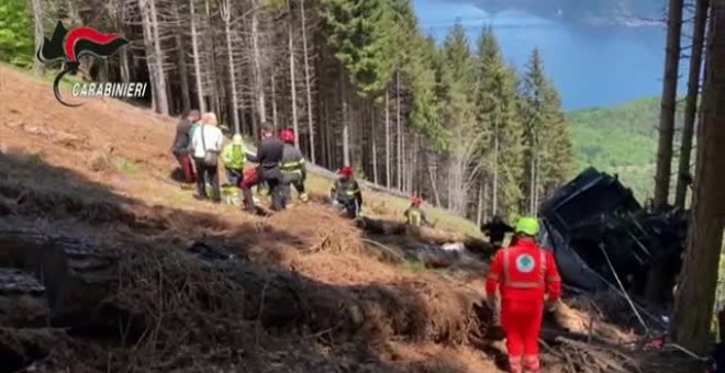 Fallecen 13 personas al desplomarse un teleférico en la localidad italiana de Stresa