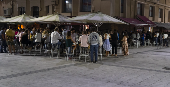 El Gobierno cántabro estudiará que el ocio nocturno pueda reabrir con licencia de bar mixto