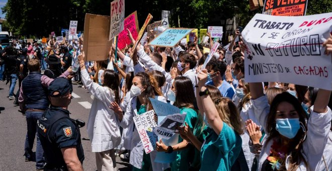 Los aspirantes a MIR denuncian "más de mil" incidencias en la adjudicación telemática de plazas