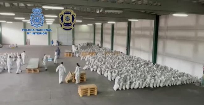 Cocaína camuflada en carbón