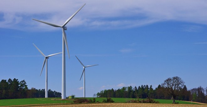 A información pública la declaración de impacto ambiental y autorización de un parque eólico que afecta a Vega de Pas