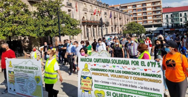 El Ayuntamiento dona 5,5 toneladas de alimentos por la marcha del 0,77%