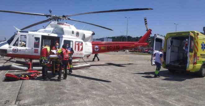 Trasladado en helicóptero un ciclista herido tras caerse en la subida de la Fuente del Chivo