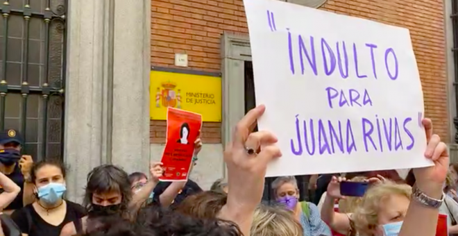 Varias concentraciones reclaman el indulto para Juana Rivas