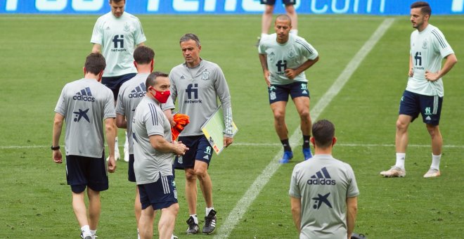 Sanidad decide vacunar a la Selección Española de Fútbol a días de la Eurocopa