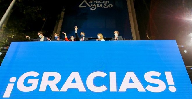 La tontocracia: políticos idiotas para electorados estúpidos