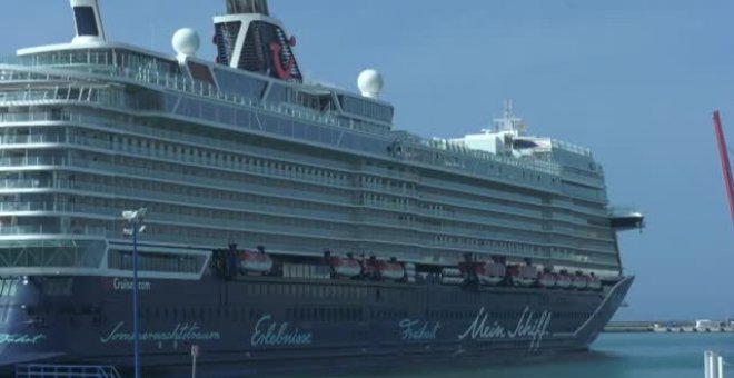 Llega el primer crucero a Málaga con un millar de alemanes tras la pandemia