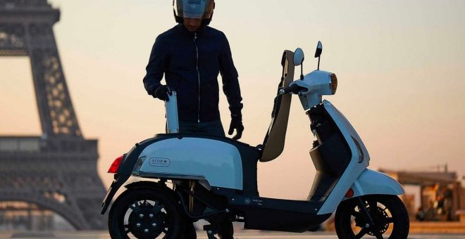 Mob-ion AM1: un scooter eléctrico que con dos botes de hidrógeno logra 140 km de autonomía al instante